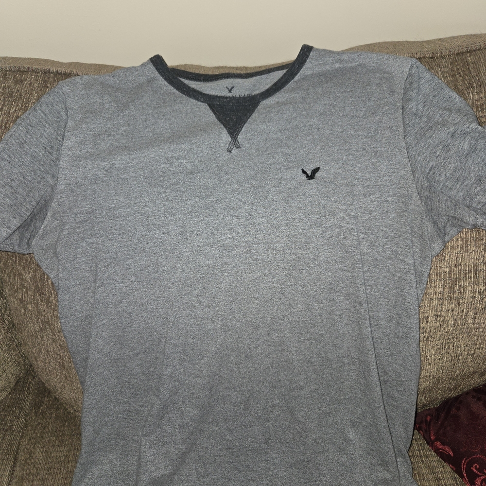 American Eagle Outfitters Gray Short Sleeve Tee